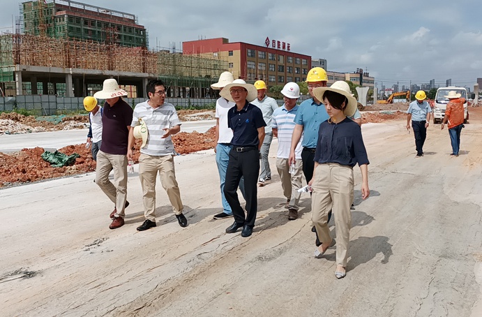 1627616202789905.jpg 鄭學(xué)平蒞臨廣州路東延工程項目進(jìn)行質(zhì)量安全檢查6912.jpg