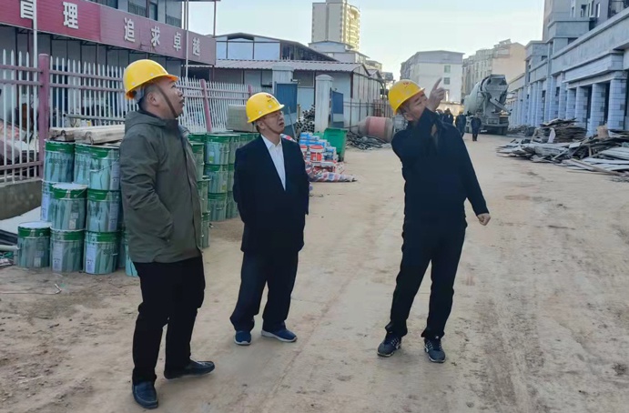 1638498793804599.jpg 肖長華前往桃花南路安置房項(xiàng)目督查指導(dǎo)安全生產(chǎn)691.jpg