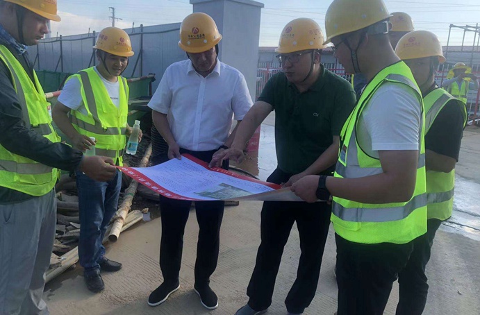 徐旭到市政公用城三期項目檢查指導(dǎo) 徐旭到市政公用城三期項目檢查指導(dǎo)