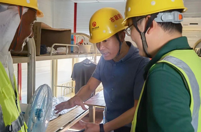 南昌市政建設(shè)集團(tuán)領(lǐng)導(dǎo)深入一線進(jìn)行消防安全專項(xiàng)檢查 南昌市政建設(shè)集團(tuán)領(lǐng)導(dǎo)深入一線進(jìn)行消防安全專項(xiàng)檢查