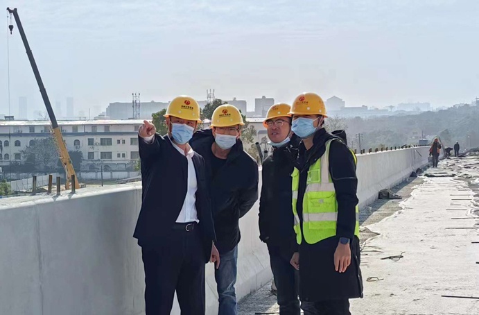 徐旭深入在建項(xiàng)目一線檢查指導(dǎo) 徐旭深入在建項(xiàng)目一線檢查指導(dǎo)