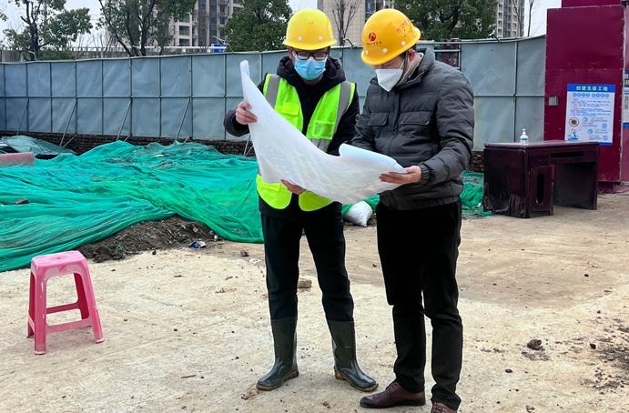 南昌市政建設(shè)集團(tuán)領(lǐng)導(dǎo)班子深入項(xiàng)目一線開展節(jié)前督導(dǎo)慰問 南昌市政建設(shè)集團(tuán)領(lǐng)導(dǎo)班子深入項(xiàng)目一線開展節(jié)前督導(dǎo)慰問